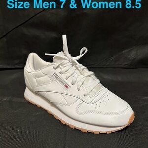New Women’s Reebok Classic White Shoes